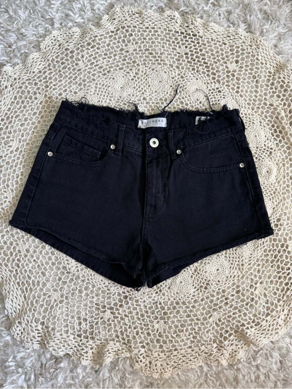 Bullhead Frayed Hem Denim High Rise Shorts| Size 7 (27)